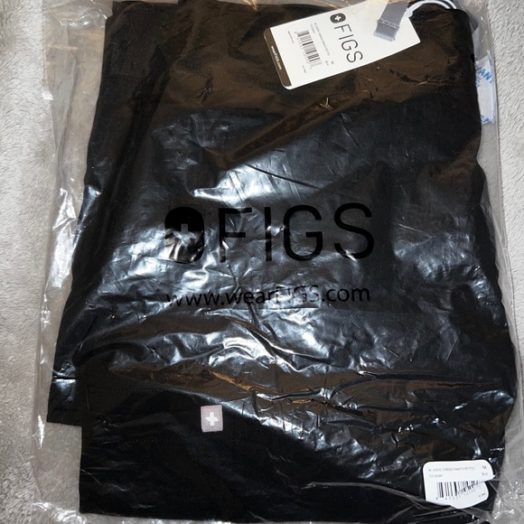 TWO pairs of black figs scrub pants - Picture 5 of 5